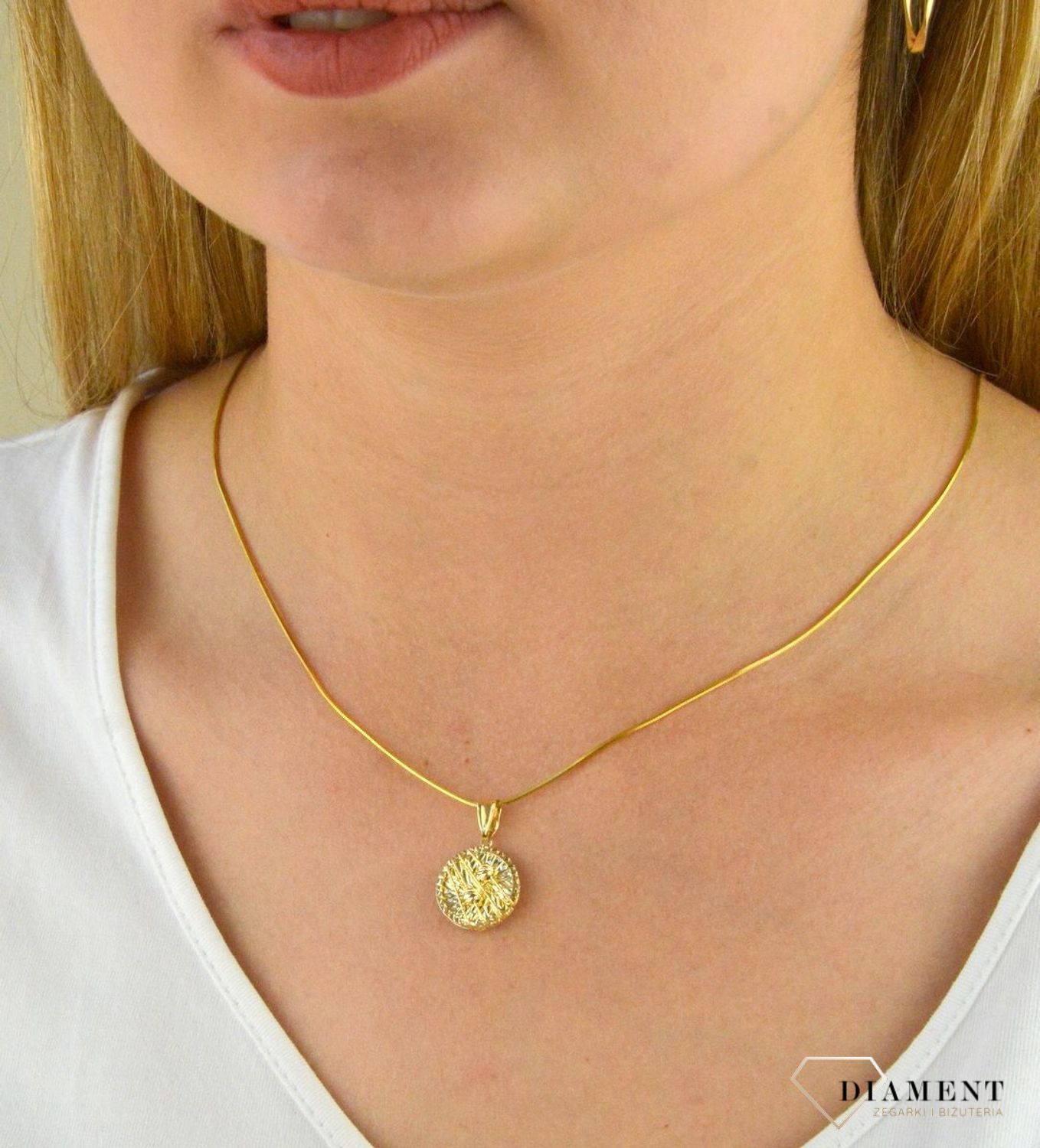 Zawieszka złota kółko grawerowane ZA 6335A.jpg